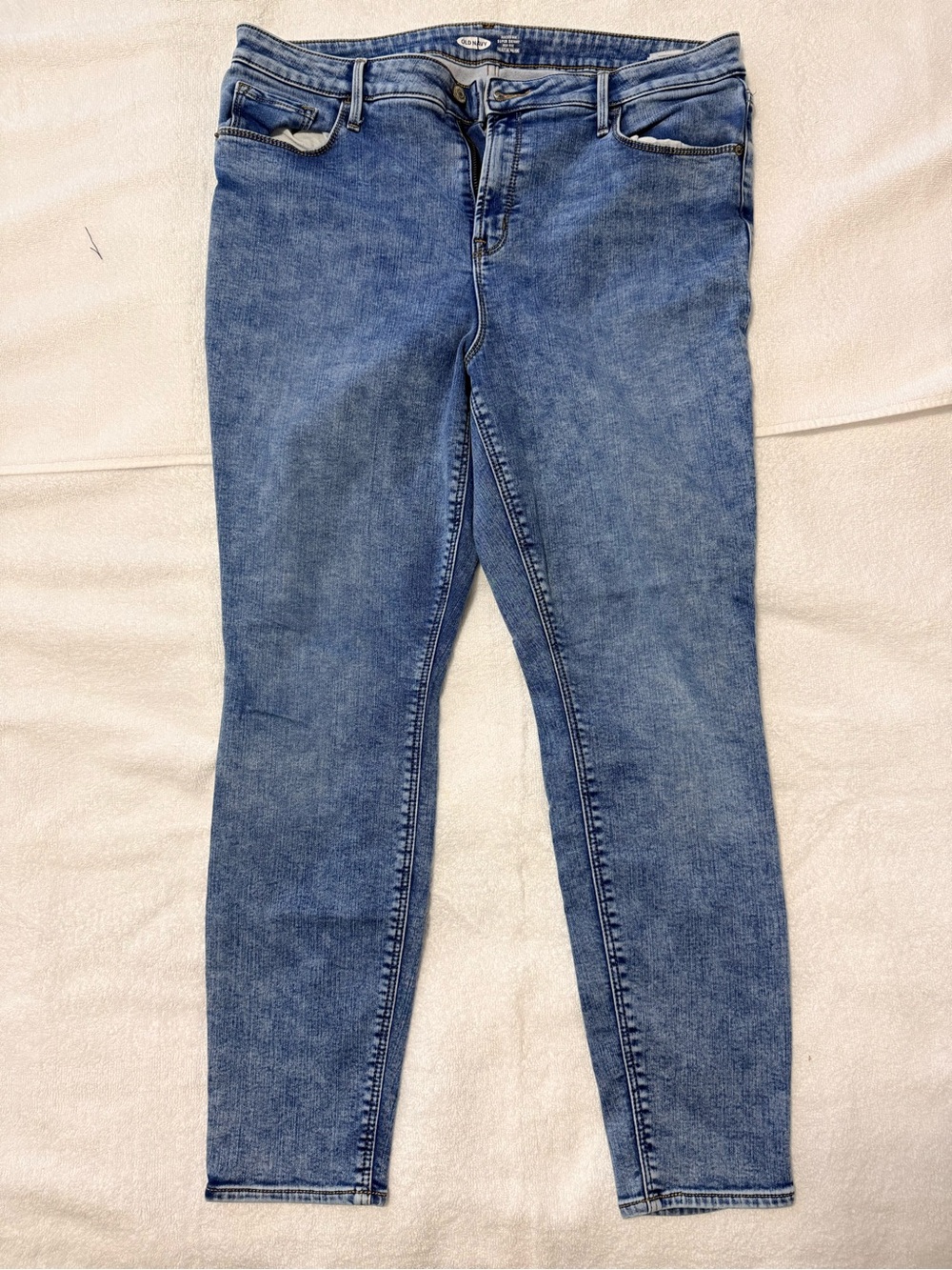 size 16 women’s Old Navy Rockstar Super skinny high rise with built-in warm